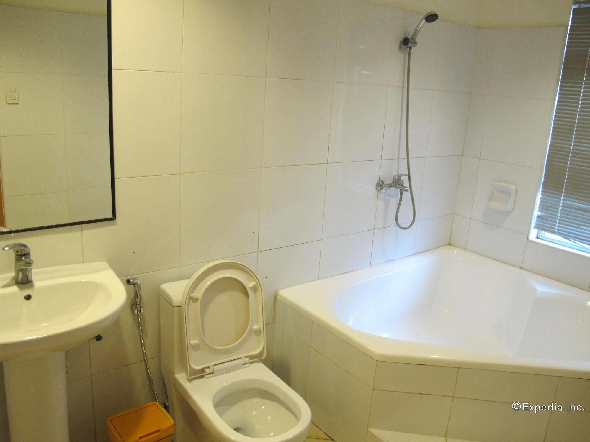 Bluefins Resort Lapu-Lapu City Exteriér fotografie