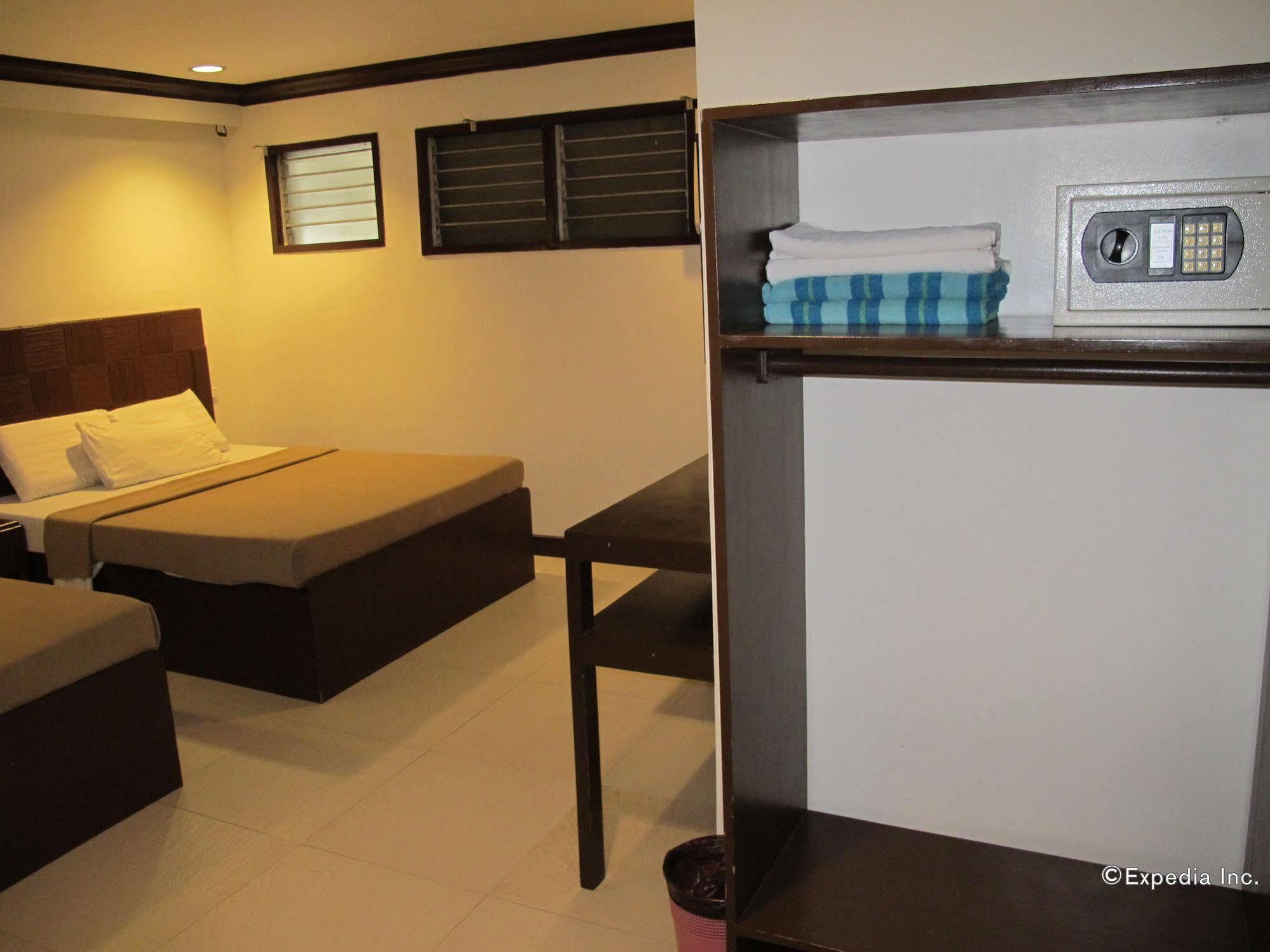 Bluefins Resort Lapu-Lapu City Exteriér fotografie