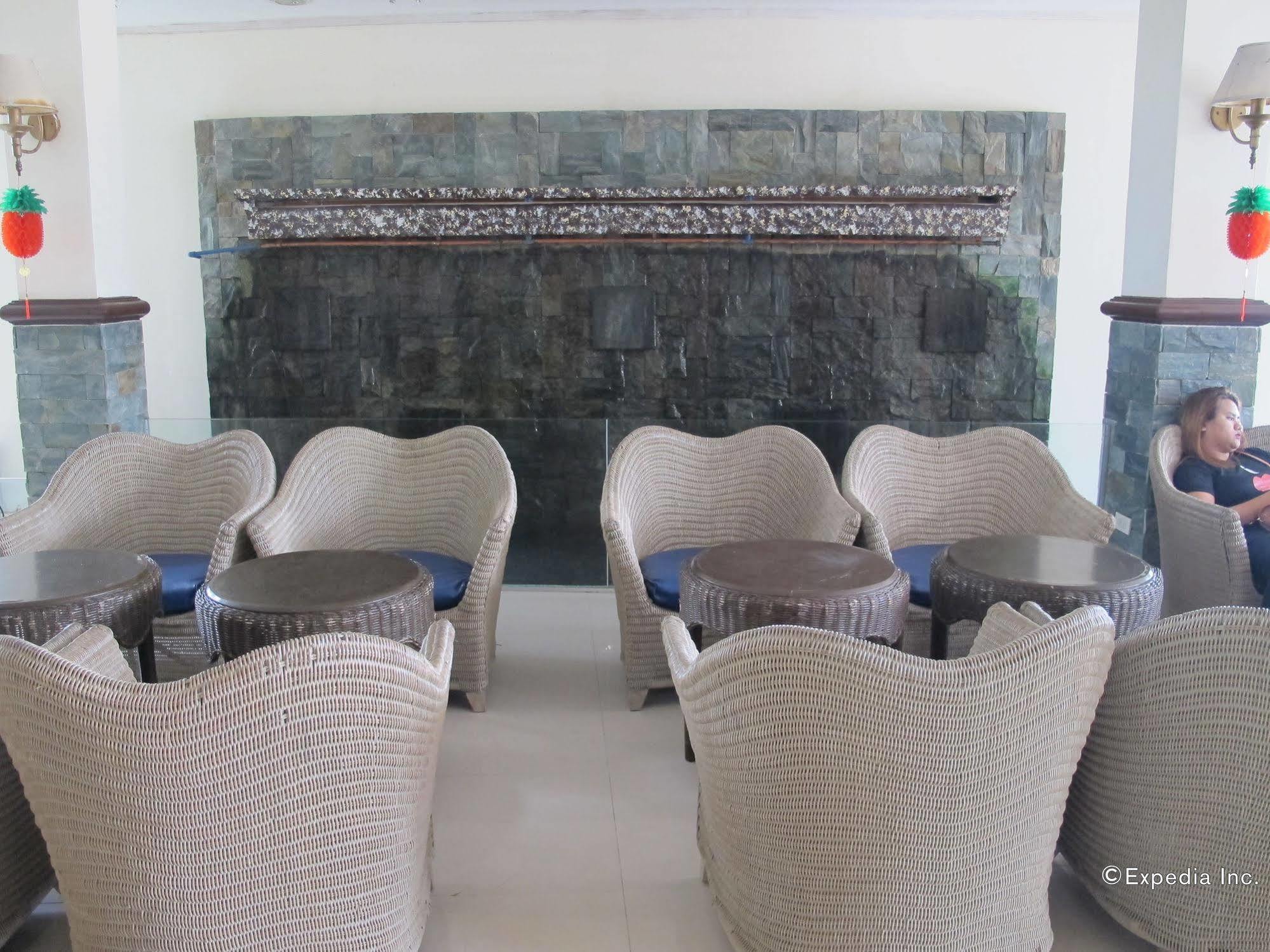 Bluefins Resort Lapu-Lapu City Exteriér fotografie